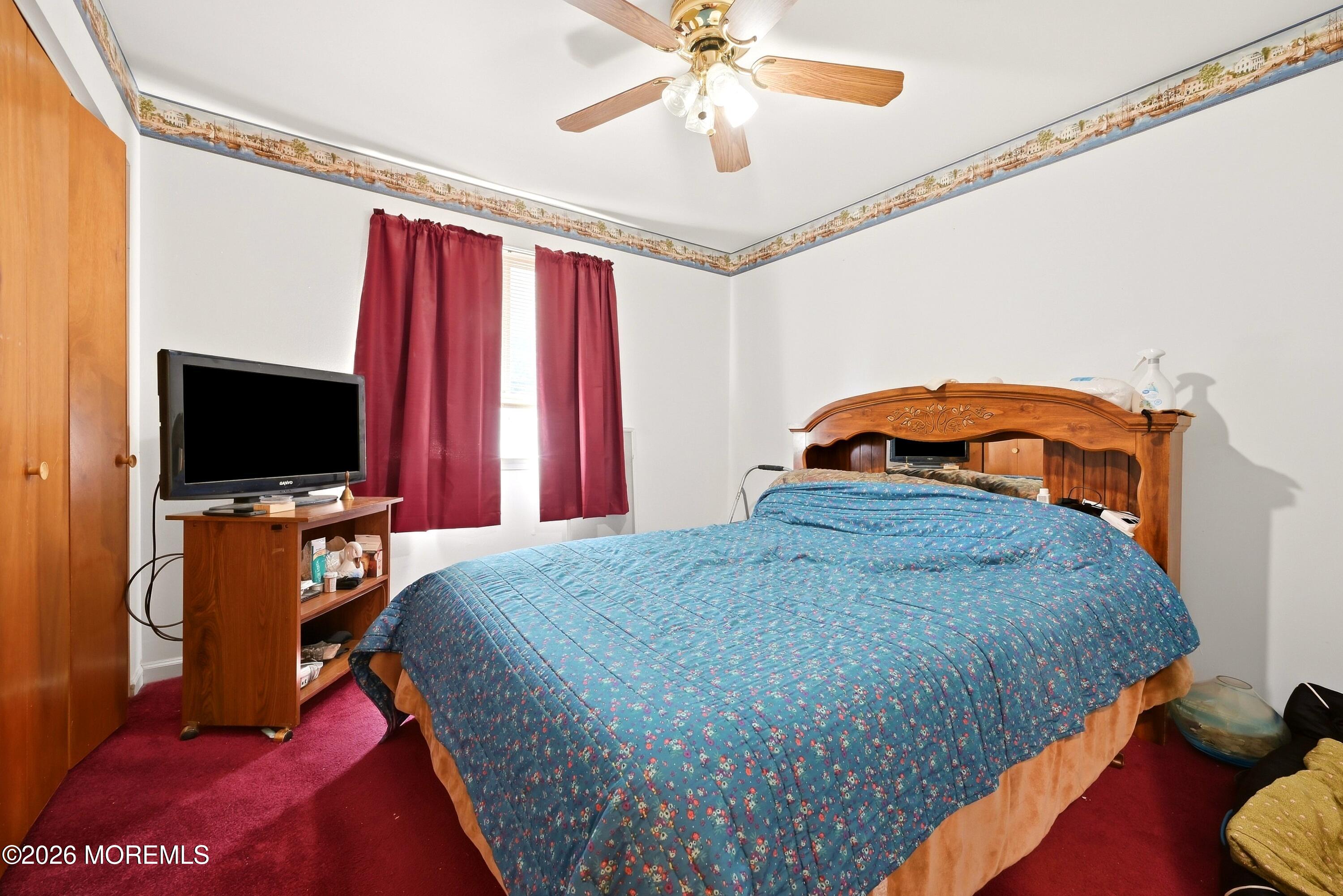 646 Salem Avenue Franklinville NJ 08322