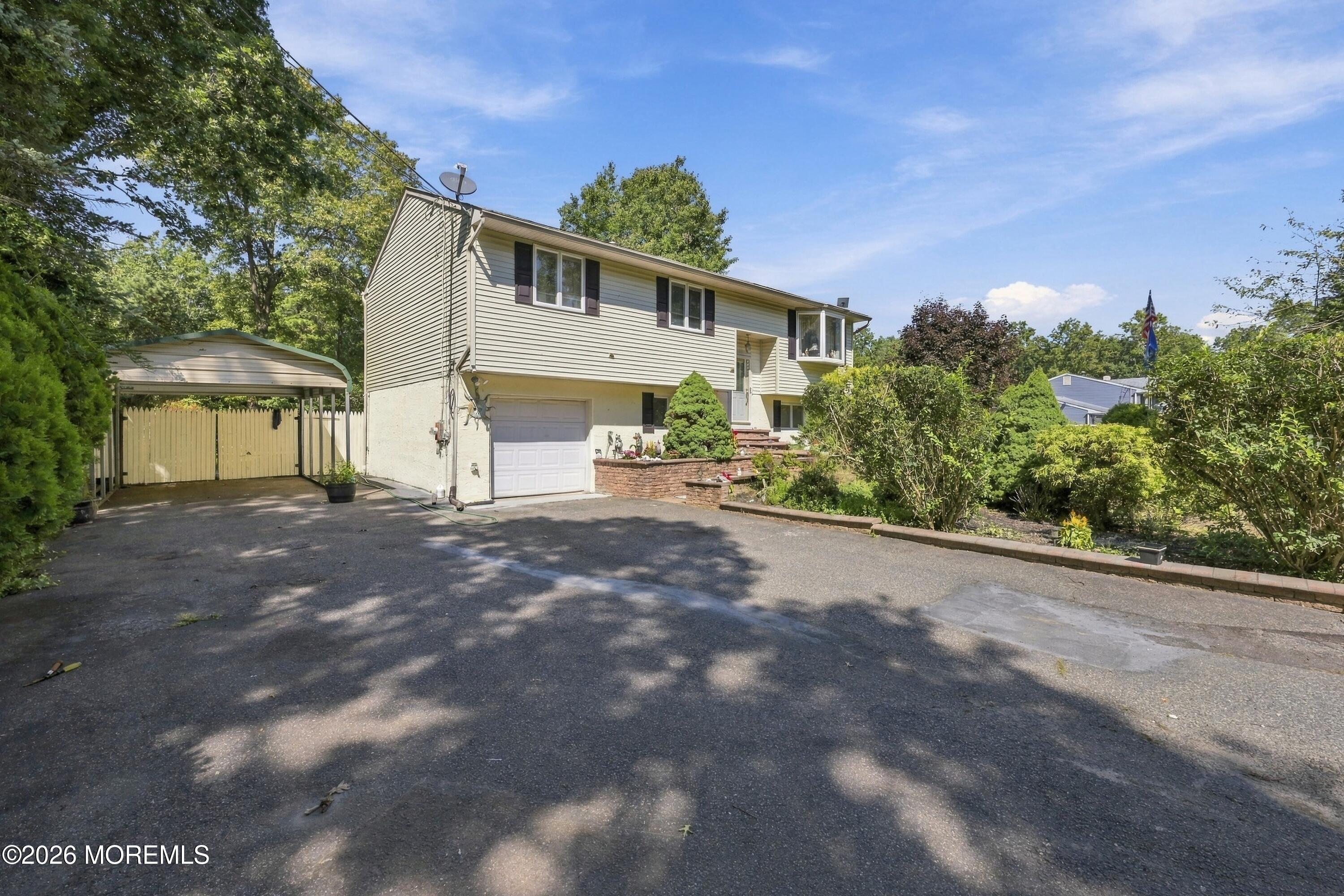 646 Salem Avenue Franklinville NJ 08322