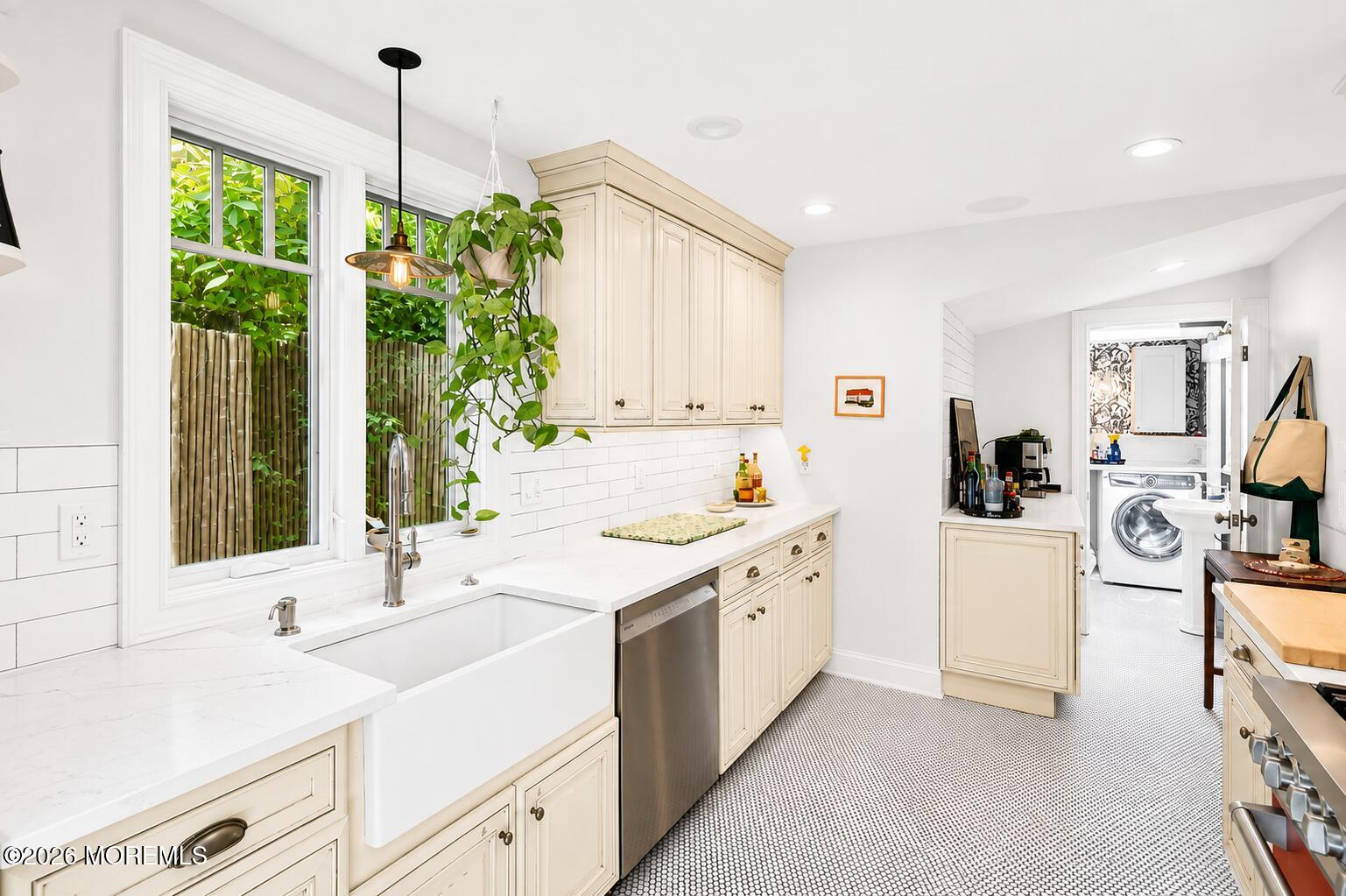 14 Bay Street Highlands NJ 07732