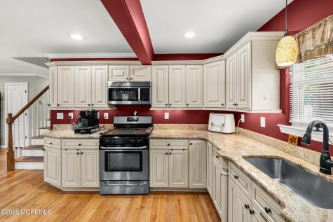 43 Nevada Drive Hazlet NJ 07730
