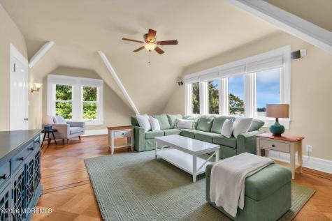 458 Navesink River Road Red Bank NJ 07701