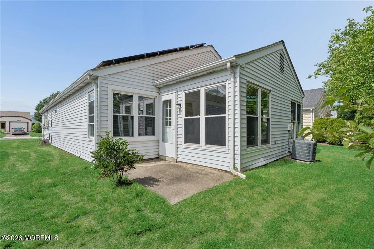 15 Frilham Lane Manchester NJ 08759