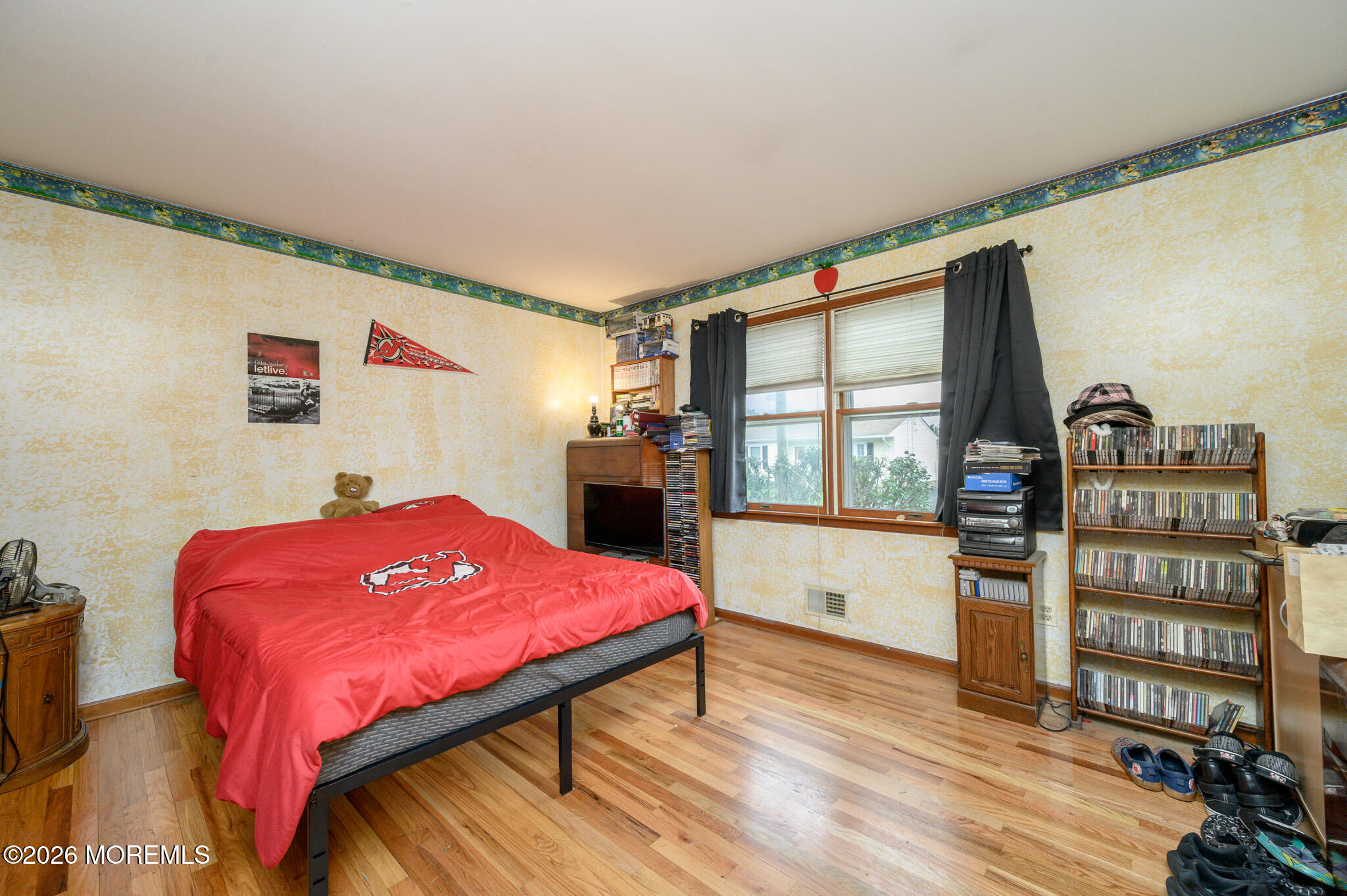 54 Spruce Street Beachwood NJ 08722