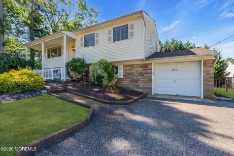 1069 Fairview Drive Toms River NJ 08753