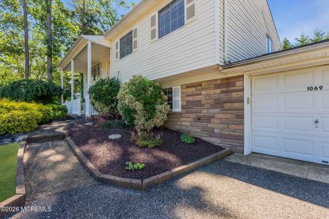 1069 Fairview Drive Toms River NJ 08753