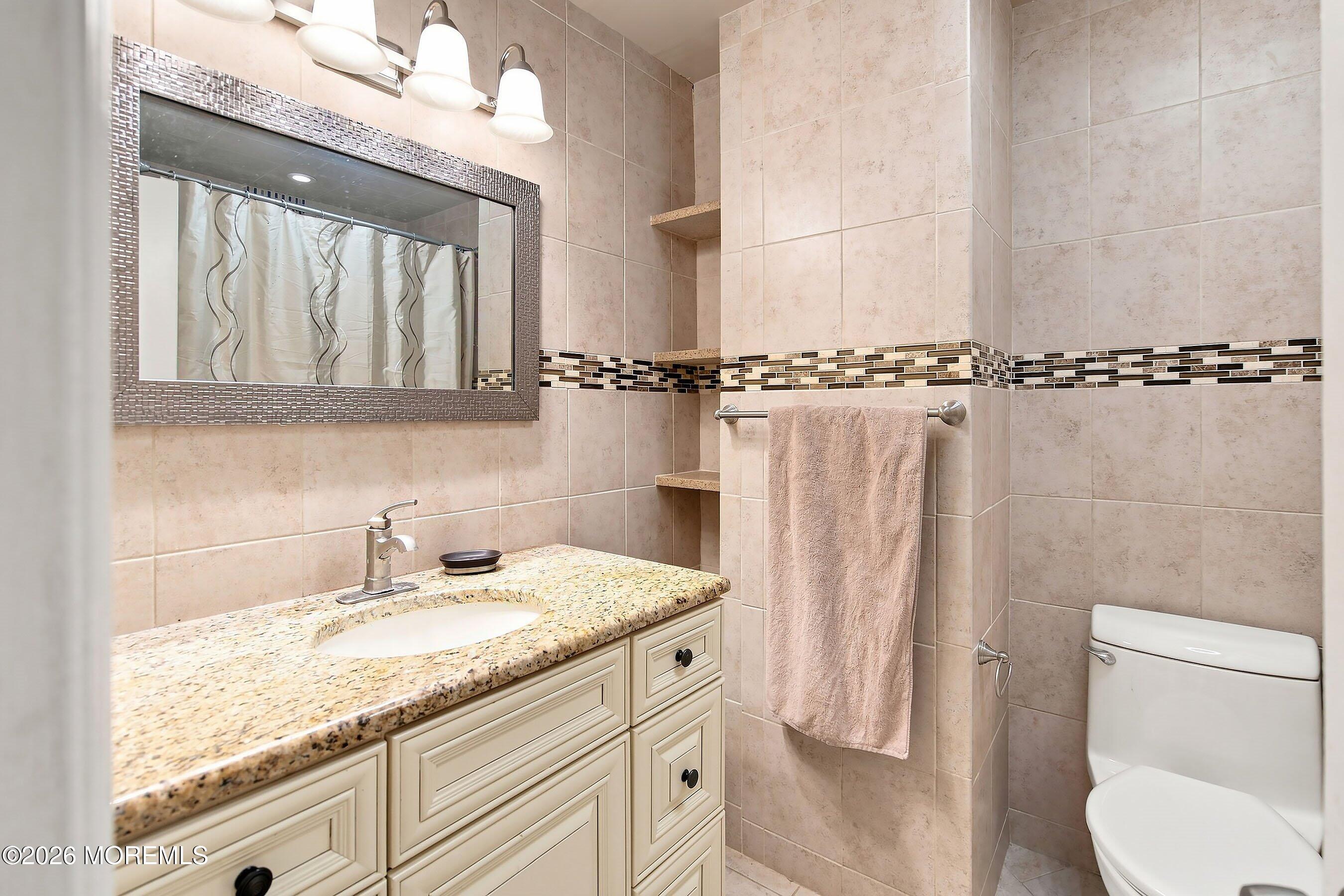 25 Mccue Road Morganville NJ 07751