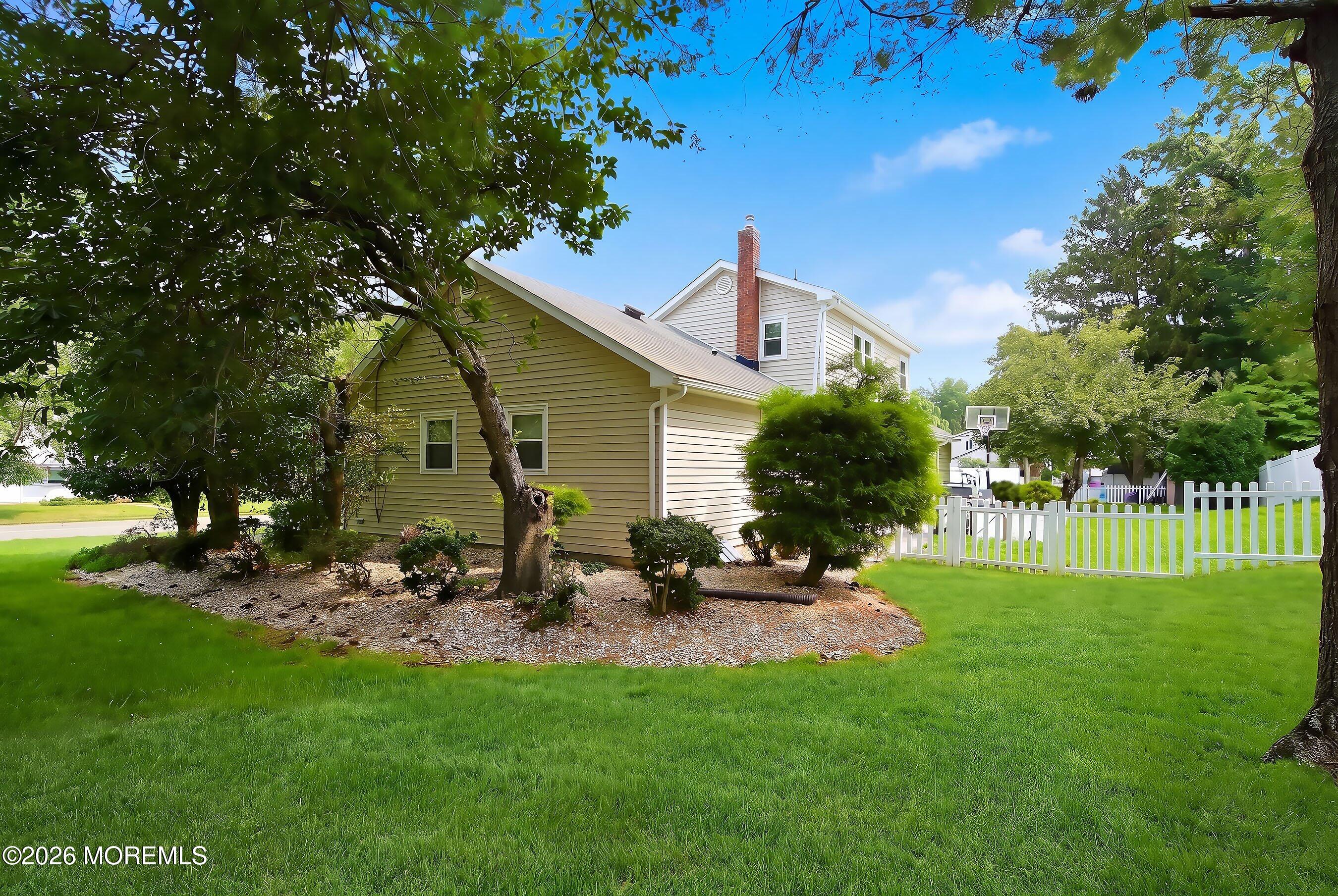 25 Mccue Road Morganville NJ 07751