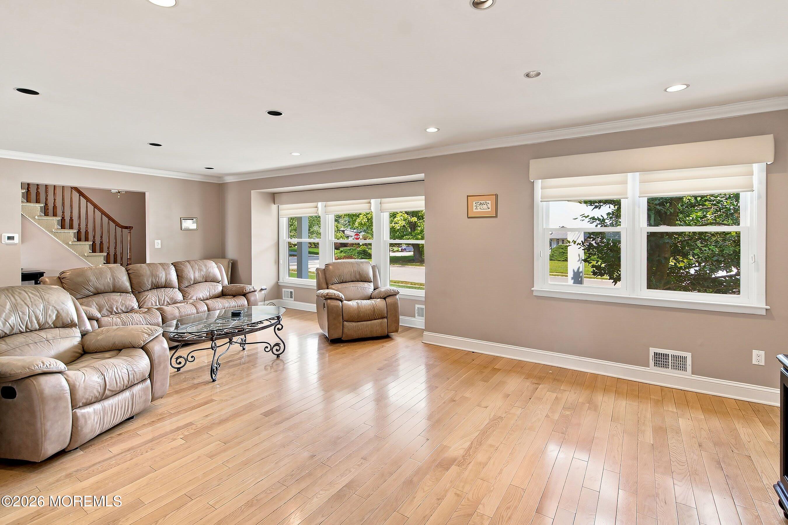 25 Mccue Road Morganville NJ 07751