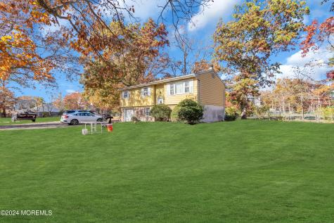 1591 Salem Street Lakewood NJ 08701