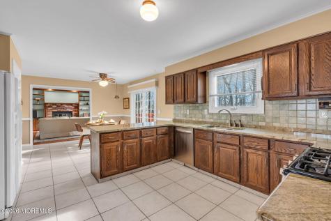 85 Radcliffe Drive Lincroft NJ 07738