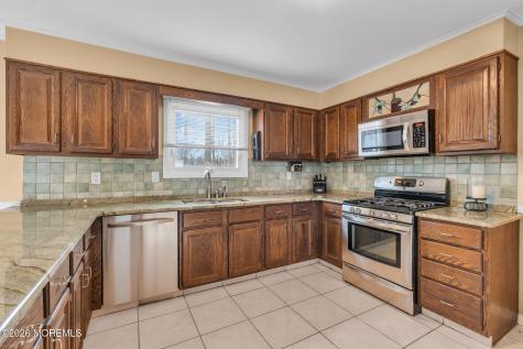 85 Radcliffe Drive Lincroft NJ 07738