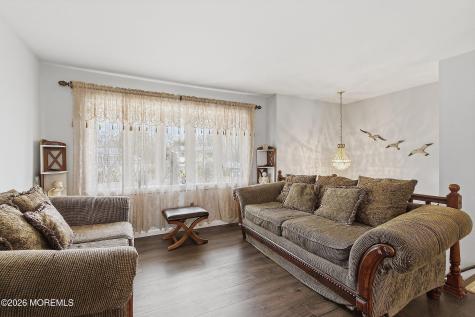 5 Alan Terrace Jackson NJ 08527