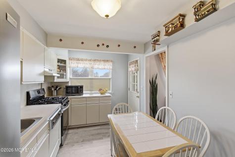 5 Alan Terrace Jackson NJ 08527