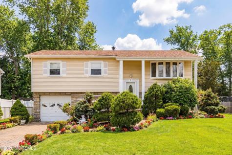 5 Alan Terrace Jackson NJ 08527