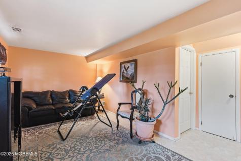 5 Alan Terrace Jackson NJ 08527