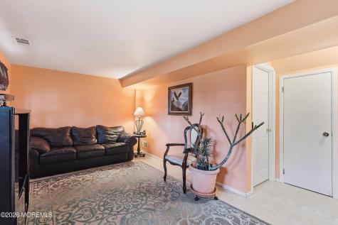 5 Alan Terrace Jackson NJ 08527