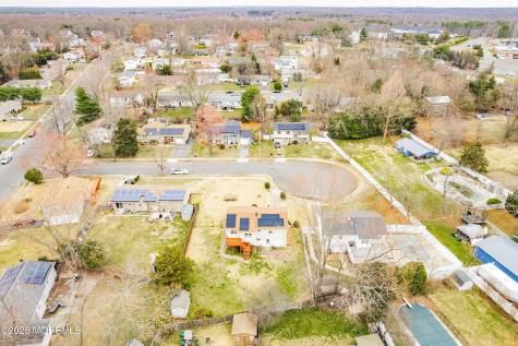 5 Alan Terrace Jackson NJ 08527