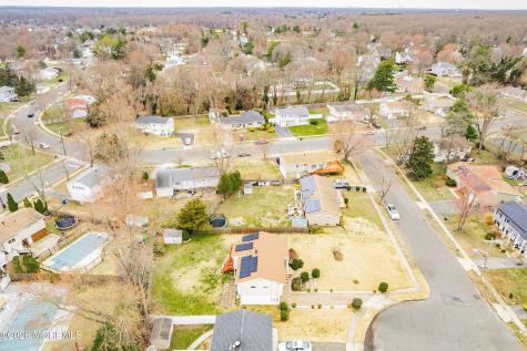 5 Alan Terrace Jackson NJ 08527