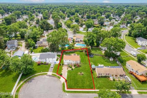 5 Alan Terrace Jackson NJ 08527