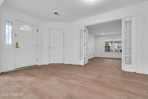 9 Oakmont Road Lakewood NJ 08701