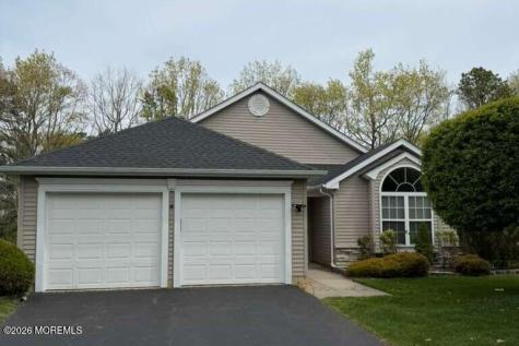 9 Oakmont Road Lakewood NJ 08701