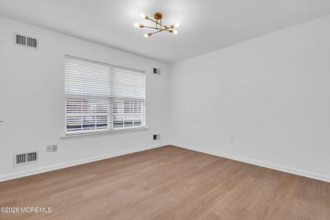 9 Oakmont Road Lakewood NJ 08701