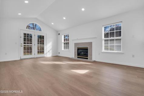 9 Oakmont Road Lakewood NJ 08701