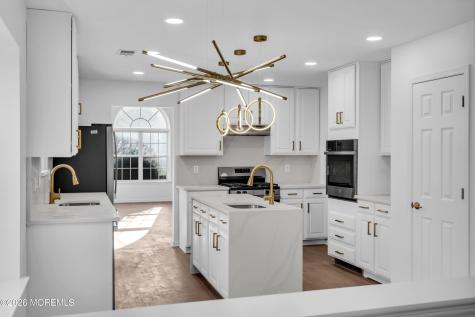 9 Oakmont Road Lakewood NJ 08701