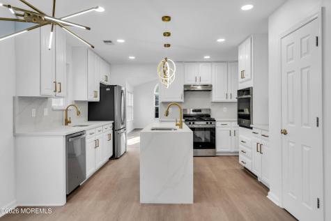 9 Oakmont Road Lakewood NJ 08701