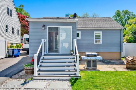 816 Shore Concourse Keyport NJ 07735