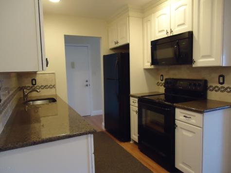 142 Cross Slope Court Manalapan NJ 07726