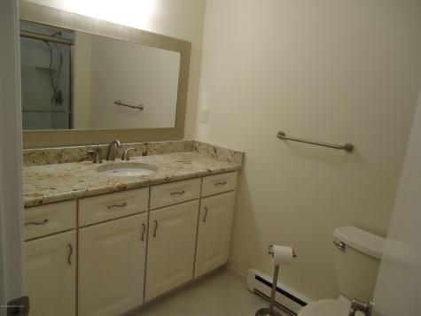 142 Cross Slope Court Manalapan NJ 07726