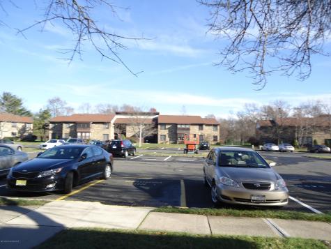 142 Cross Slope Court Manalapan NJ 07726