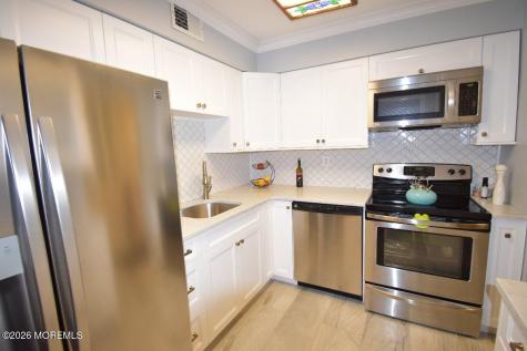 1304 Wellington Place Aberdeen NJ 07747