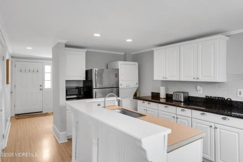 512 Main Avenue Bay Head NJ 08742