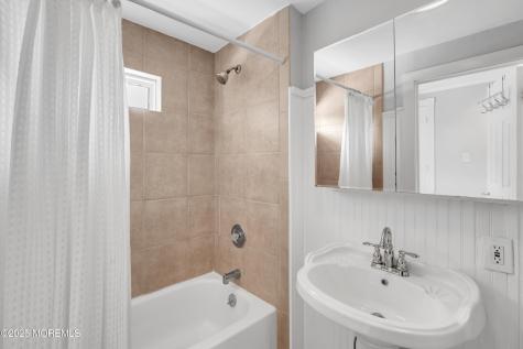 512 Main Avenue Bay Head NJ 08742