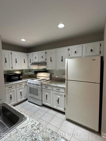 143 Tanglewood Place Morganville NJ 07751