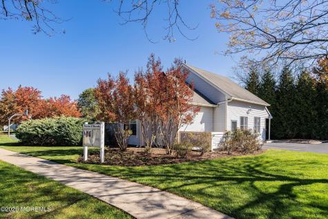 327 Sequoia Court Howell NJ 07731