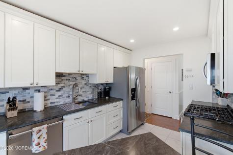 327 Sequoia Court Howell NJ 07731