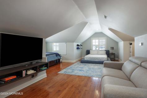 301 16th Avenue Lake Como NJ 07719