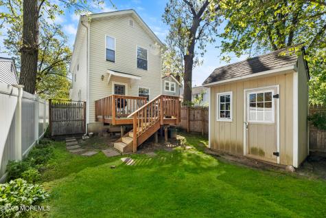 105 Wayside Drive Keyport NJ 07735
