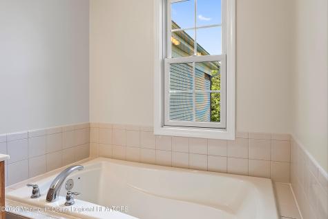 86 Deepwater Circle Manalapan NJ 07726