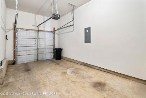 86 Deepwater Circle Manalapan NJ 07726