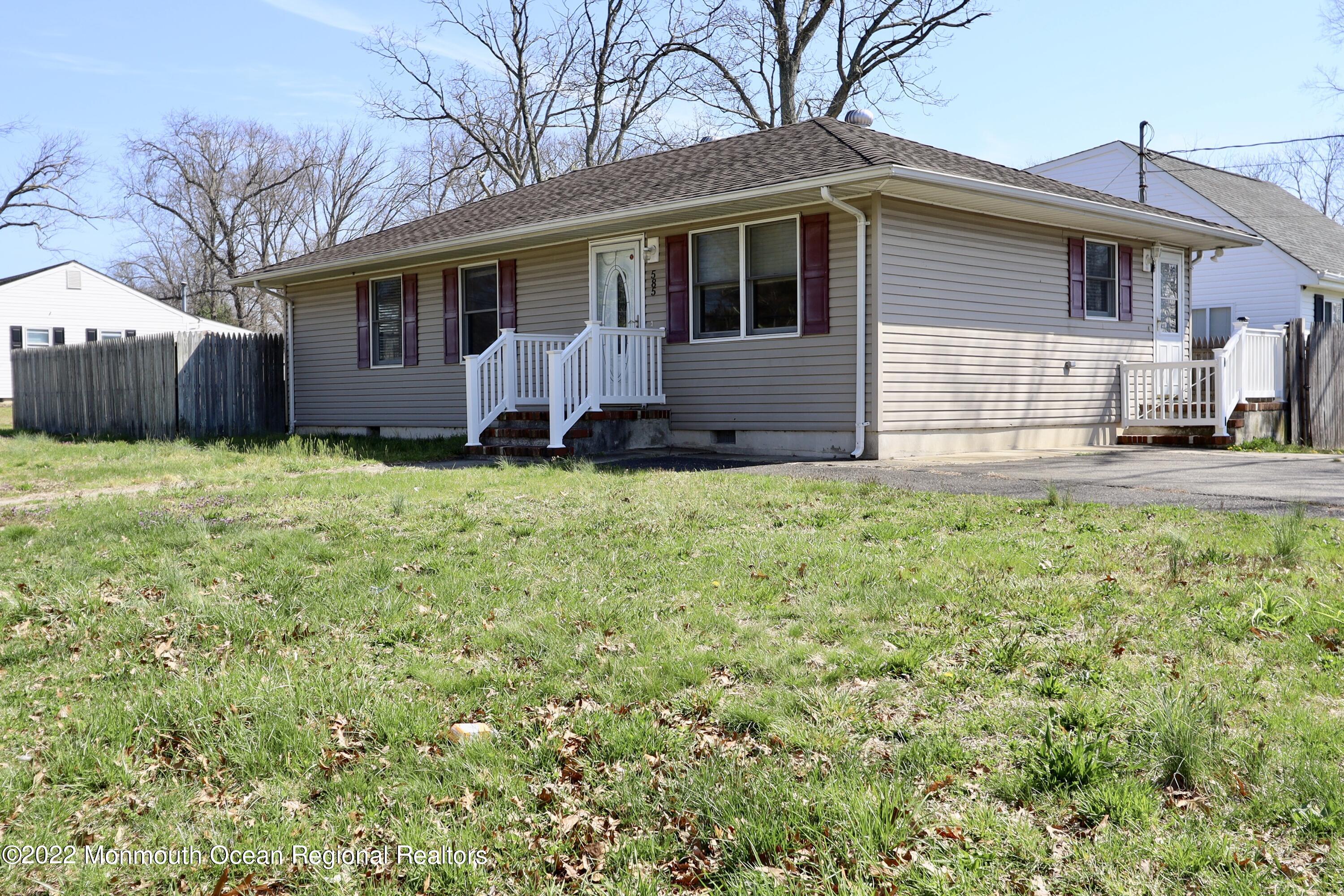 585 Sica Lane Toms River NJ 08753