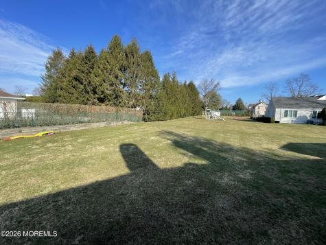 60 Larchwood Avenue Oakhurst NJ 07755