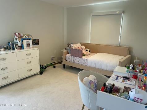 60 Larchwood Avenue Oakhurst NJ 07755
