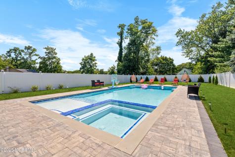 8 Woodrow Street Oakhurst NJ 07755