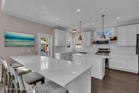 323 E Main Street Manasquan NJ 08736