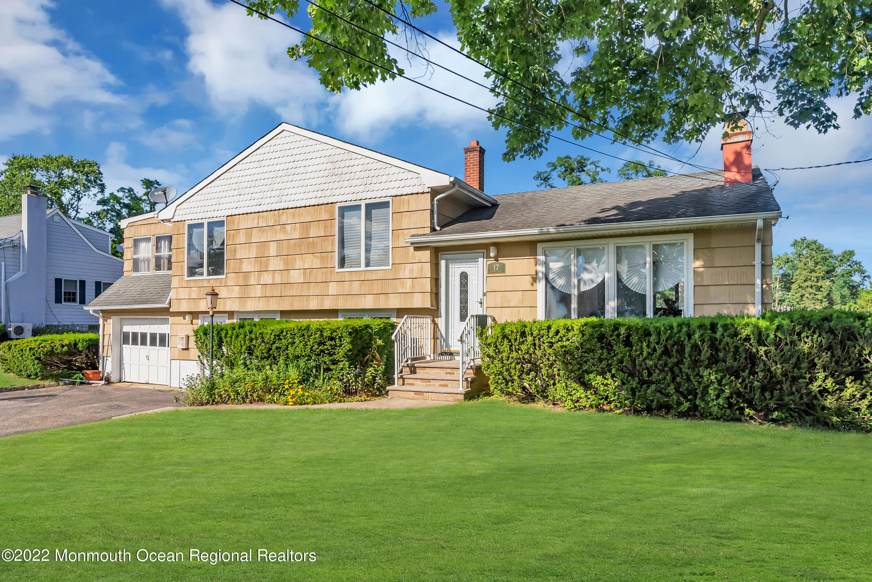 17 Johnston Street Oakhurst NJ 07755