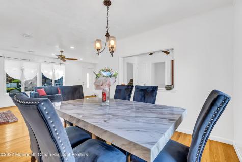 17 Johnston Street Oakhurst NJ 07755